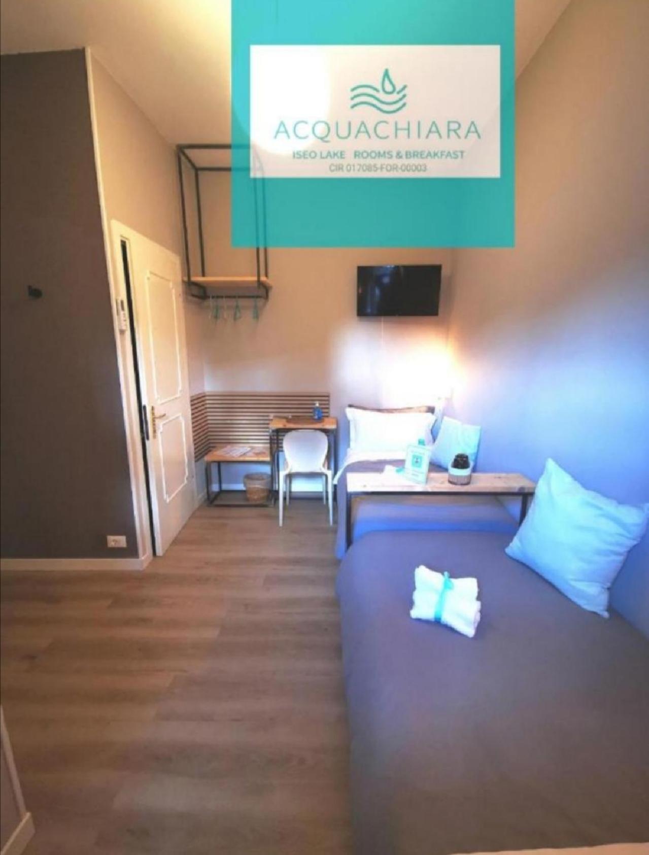 Acquachiara Iseo Deluxe Bed & Breakfast Iseo Center With Garden And Parking Inside Foresteria Rum bild
